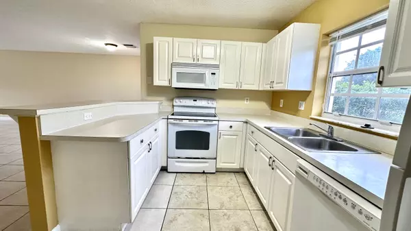 Wellington, FL 33414,13880 York CT