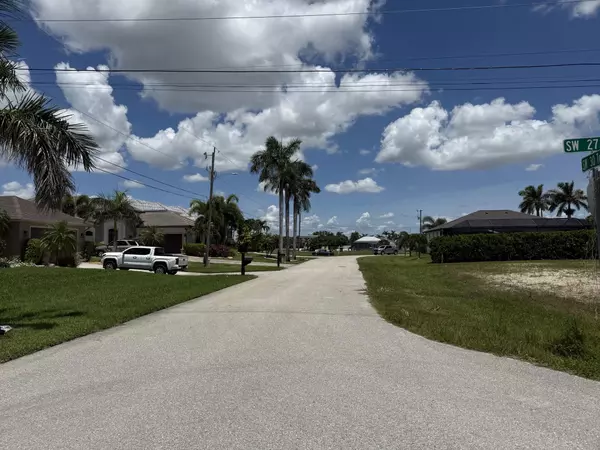 Cape Coral, FL 33914,2710 SW 30th TER