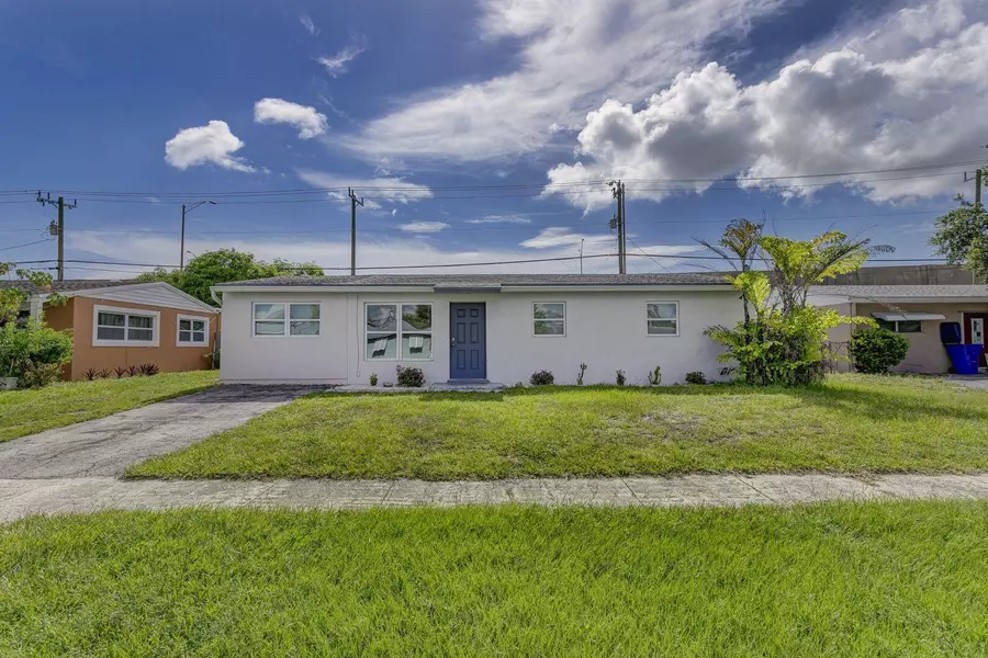 9188 Birmingham DR, Palm Beach Gardens, FL 33410