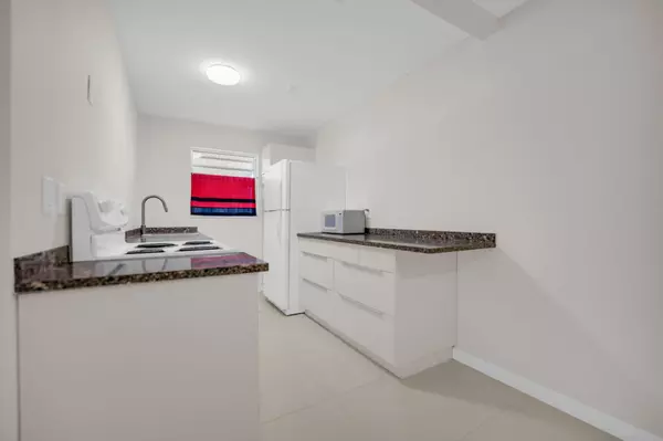 Lake Worth, FL 33462,1105 N Oakridge CIR C