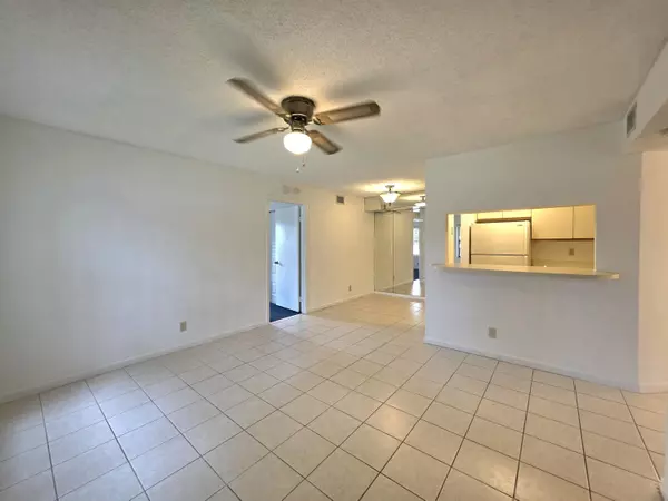 Lake Worth, FL 33467,4709 E Lucerne Lakes BLVD 101