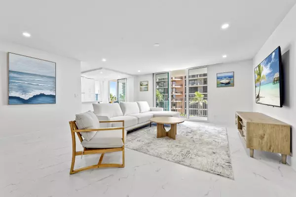 Juno Beach, FL 33408,500 Ocean DR E-4a