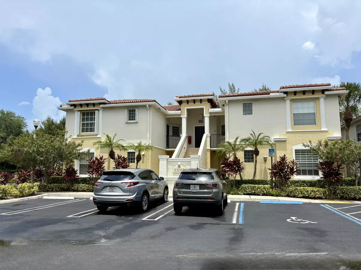 Boca Raton, FL 33428,23265 Carolwood LN 201