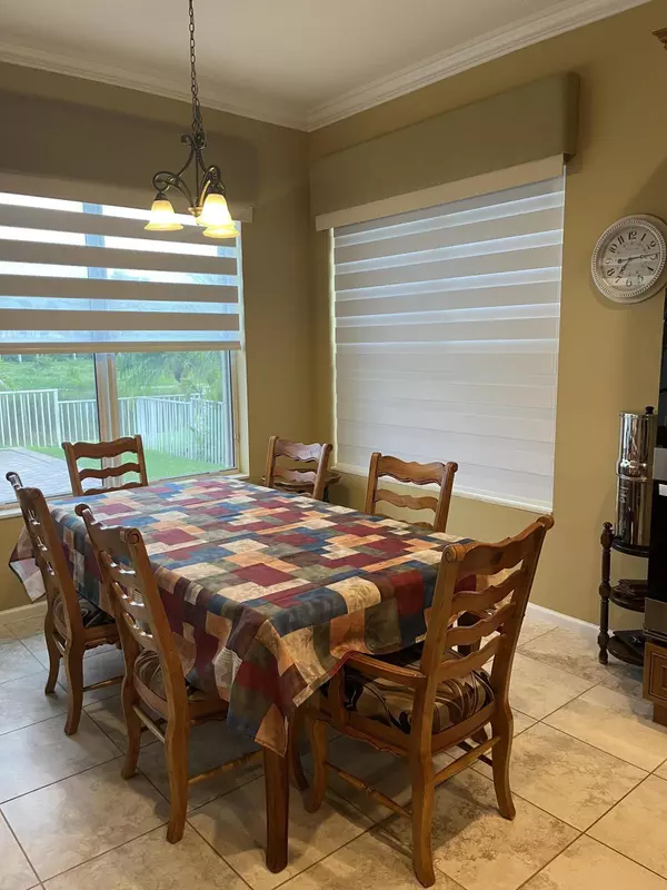 West Palm Beach, FL 33411,9386 Madewood CT