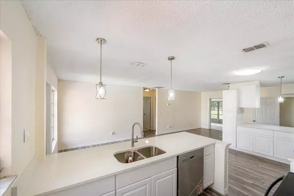 Port Saint Lucie, FL 34983,380 SE Crosspoint DR