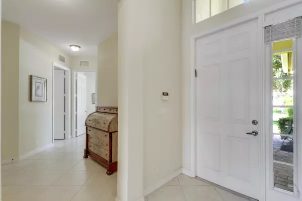 Port Saint Lucie, FL 34983,419 NW Sheffield CIR