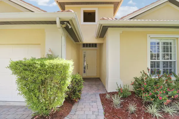 Port Saint Lucie, FL 34983,419 NW Sheffield CIR