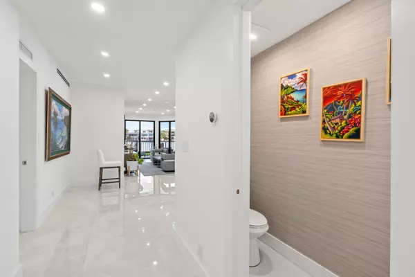 Delray Beach, FL 33483,800 Andrews AVE 9