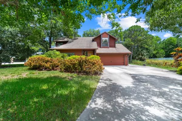 751 NW Grenada ST, Port Saint Lucie, FL 34983