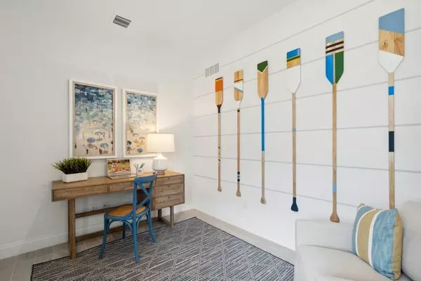 Port Saint Lucie, FL 34987,10155 Dreamweaver RD 44