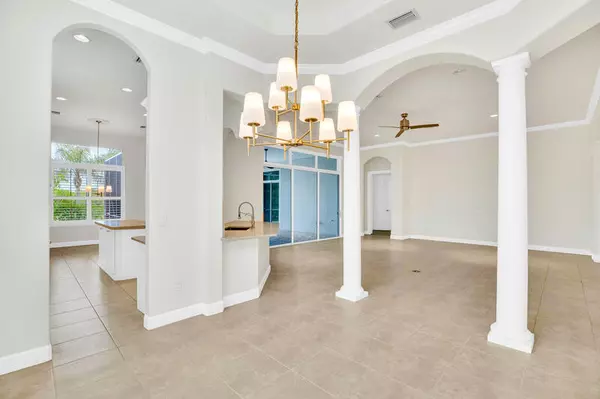 Vero Beach, FL 32966,7627 S Village SQ