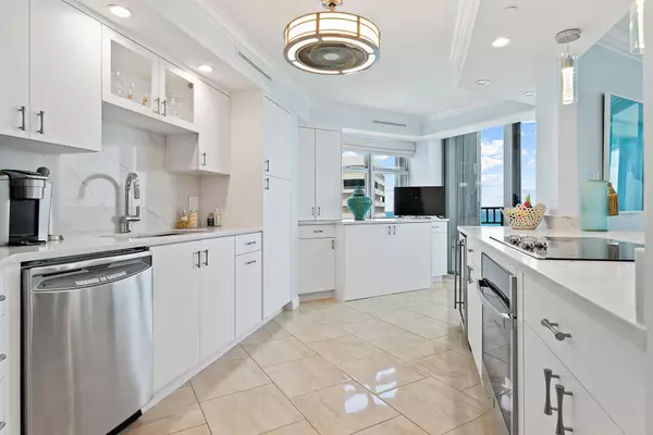 Riviera Beach, FL 33404,5200 N NE Ocean DR 1201