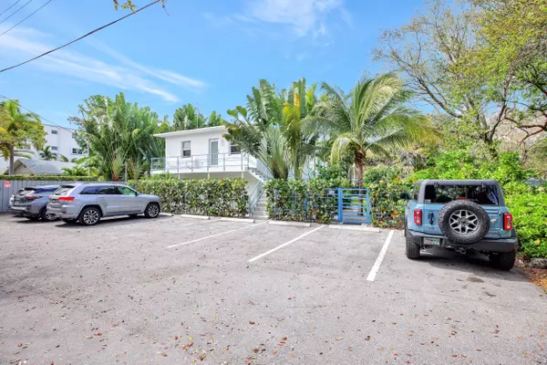 Fort Lauderdale, FL 33304,625 NE 13th AVE