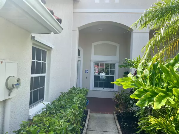 Melbourne Beach, FL 32951,5585 Cord Grass LN