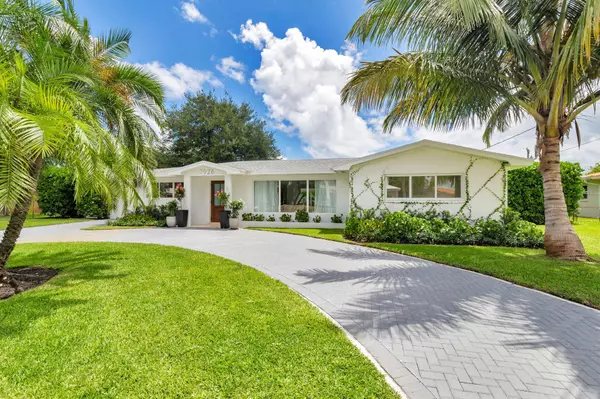 Lake Clarke Shores, FL 33406,7926 Pine Tree LN