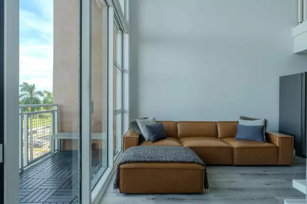 Miami, FL 33132,253 NE 2nd ST 435