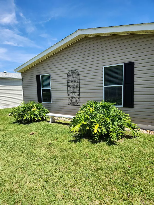 Port Saint Lucie, FL 34952,2821 Eagles Nest WAY