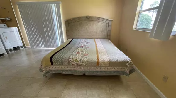 Delray Beach, FL 33446,166 Valencia G
