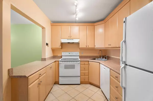 Greenacres, FL 33415,529 Shady Pine WAY D1