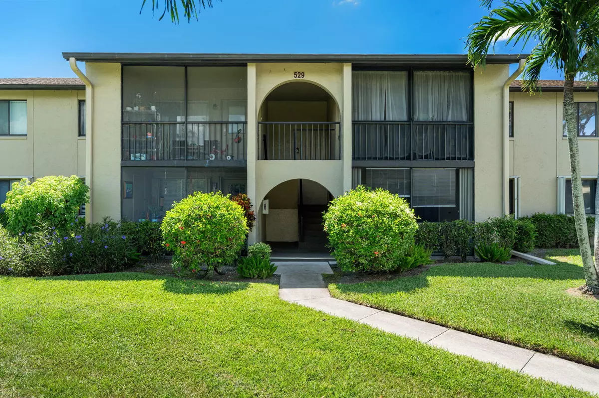 Greenacres, FL 33415,529 Shady Pine WAY D1