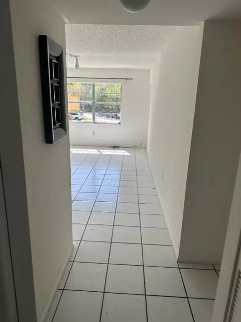 Deerfield Beach, FL 33064,4304 NW 9 AVE 1-2a