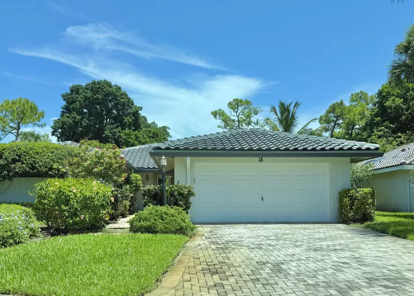 3 E Glens DR, Boynton Beach, FL 33436