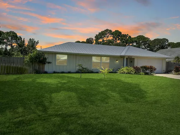 4909 Paleo Pines CIR, Fort Pierce, FL 34951
