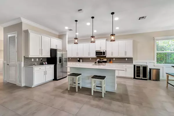 1145 Wandering Willow WAY, Loxahatchee, FL 33470