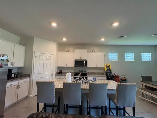 Palm Bay, FL 32909,571 SE Old Country RD