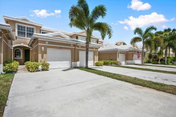 6891 Blue Skies DR, Lake Worth, FL 33463
