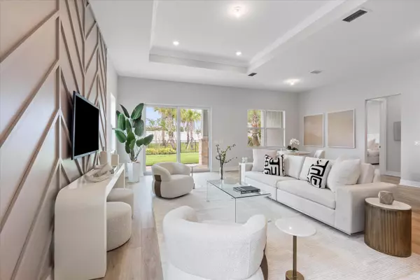 10546 Northbrook CIR, Palm Beach Gardens, FL 33412
