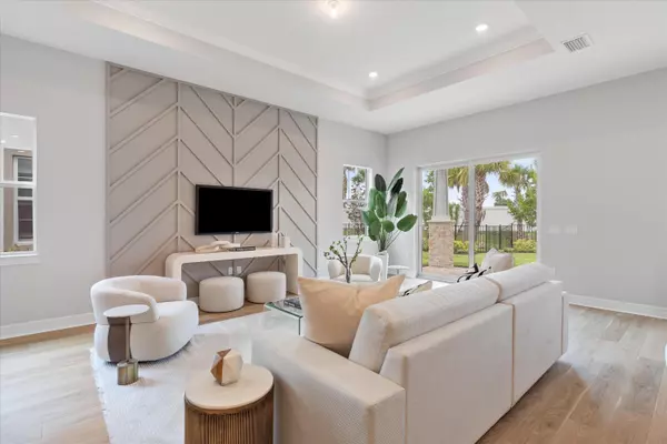 Palm Beach Gardens, FL 33412,10546 Northbrook CIR