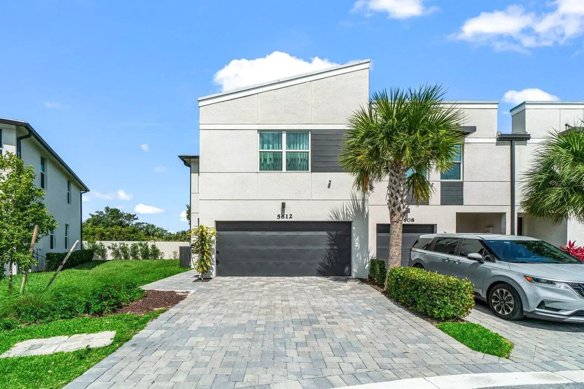 West Palm Beach, FL 33407,5612 Mentmore DR