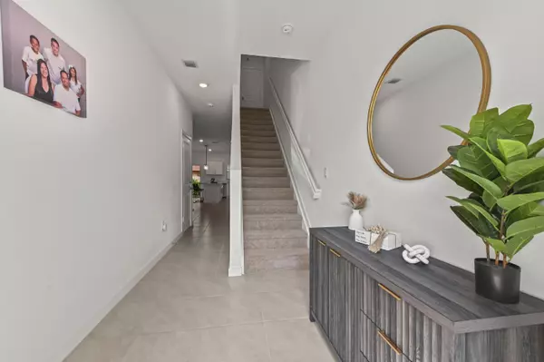 Pompano Beach, FL 33060,864 NW 3rd TER