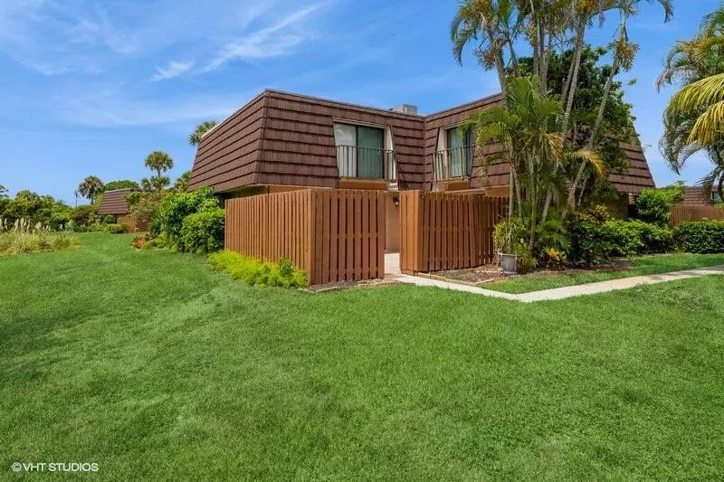 Stuart, FL 34997,6138 SE Riverboat DR