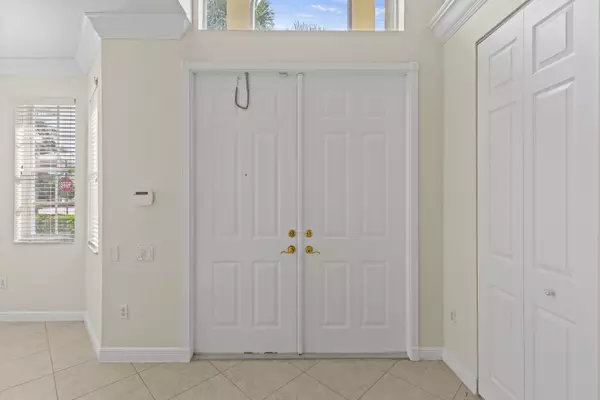 Lake Worth, FL 33467,6597 Marbletree LN