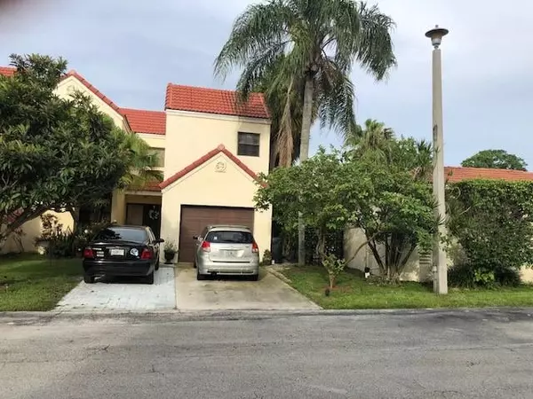 7473 Champagne PL, Boca Raton, FL 33433