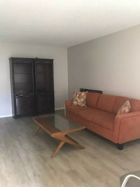 Boca Raton, FL 33434,340 Preston I