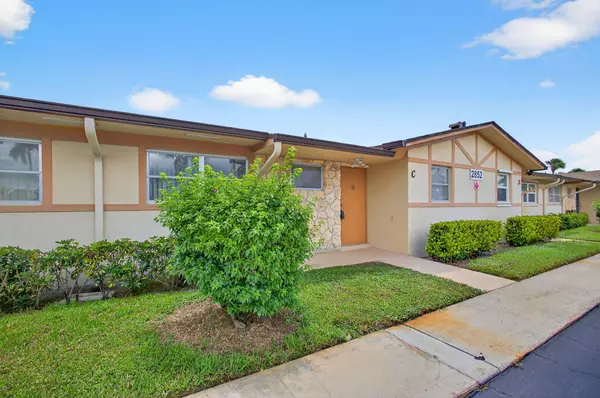 West Palm Beach, FL 33415,2852 W Crosley C DR C