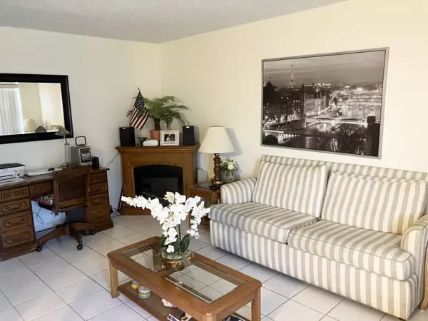 Deerfield Beach, FL 33442,283 Durham H 283