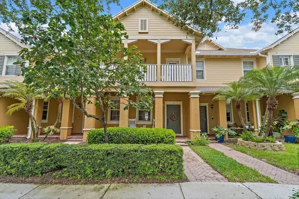 150 W Thatch Palm CIR, Jupiter, FL 33458