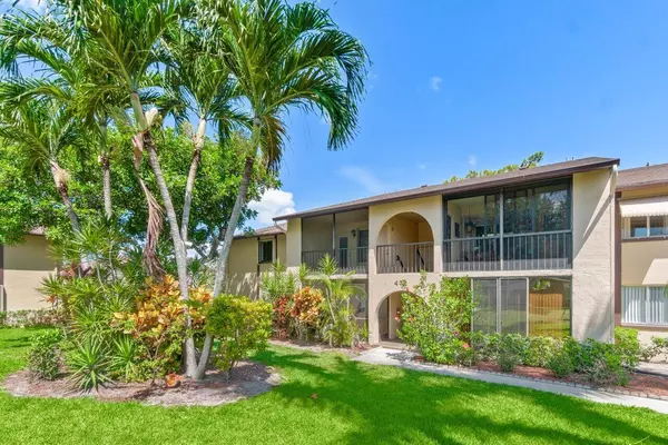 Greenacres, FL 33463,432 Pine Glen C2 LN C-2