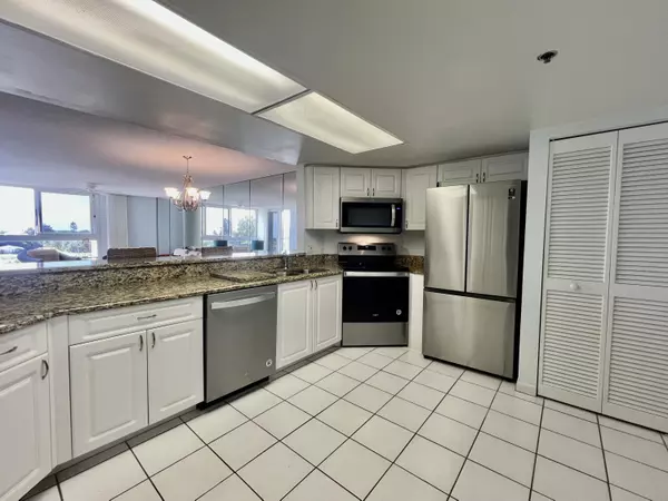 Fort Pierce, FL 34949,2700 N Highway A1a 506