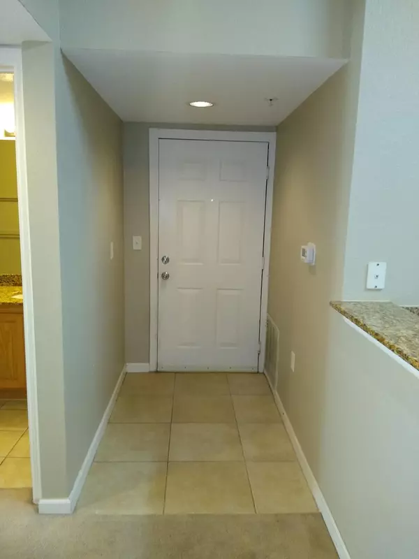 Port Saint Lucie, FL 34986,281 SW Palm DR 201