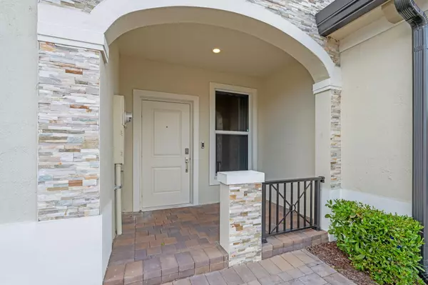 Lauderhill, FL 33313,5515 NW 27th ST