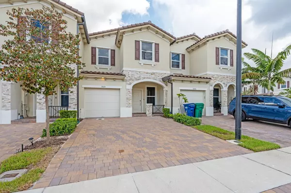 5515 NW 27th ST, Lauderhill, FL 33313