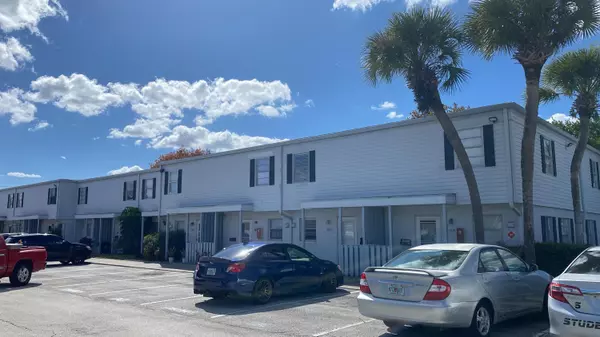 1820 Amberly AVE, Orlando, FL 32822