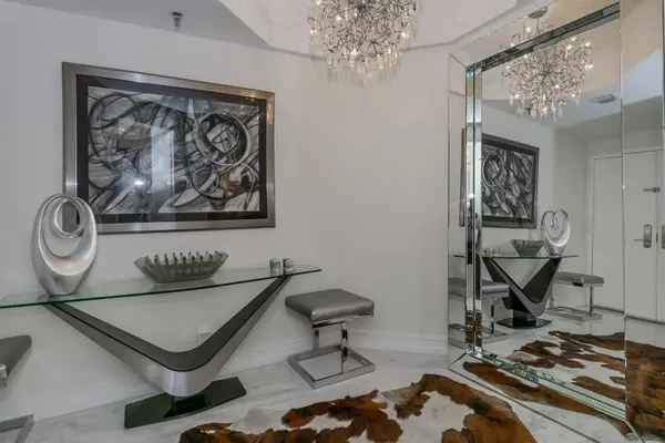 Palm Beach, FL 33480,3120 S Ocean BLVD 3202