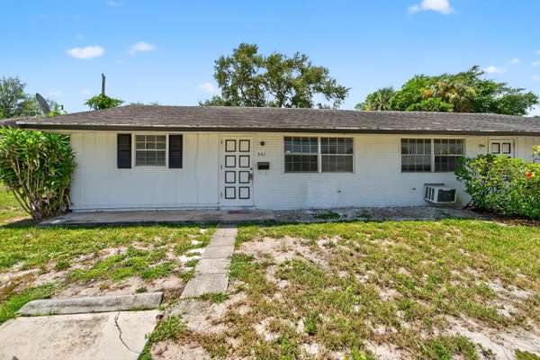 341 Silver Beach RD, Riviera Beach, FL 33403