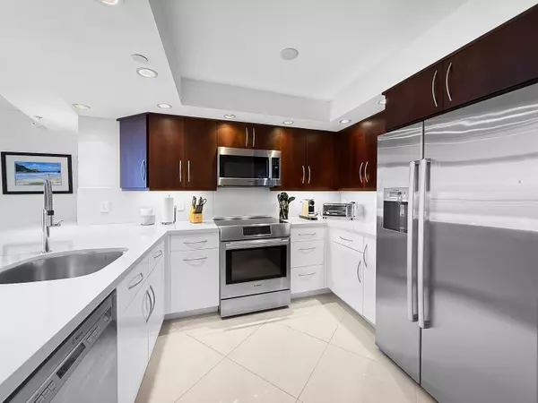Singer Island, FL 33404,3000 N Ocean DR 32-D
